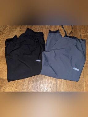Med Couture Jogger Pants in Black & Slate Gray